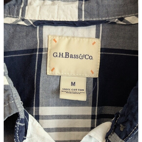 GH Bass Size Medium Plaid Top Womens Lightweight Button Up M Blue LS Shirt - Picture 2 of 3